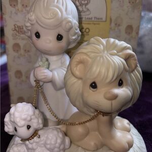 Precious Moments E9287R “And A Child Shall Lead Them” 1996 With Box